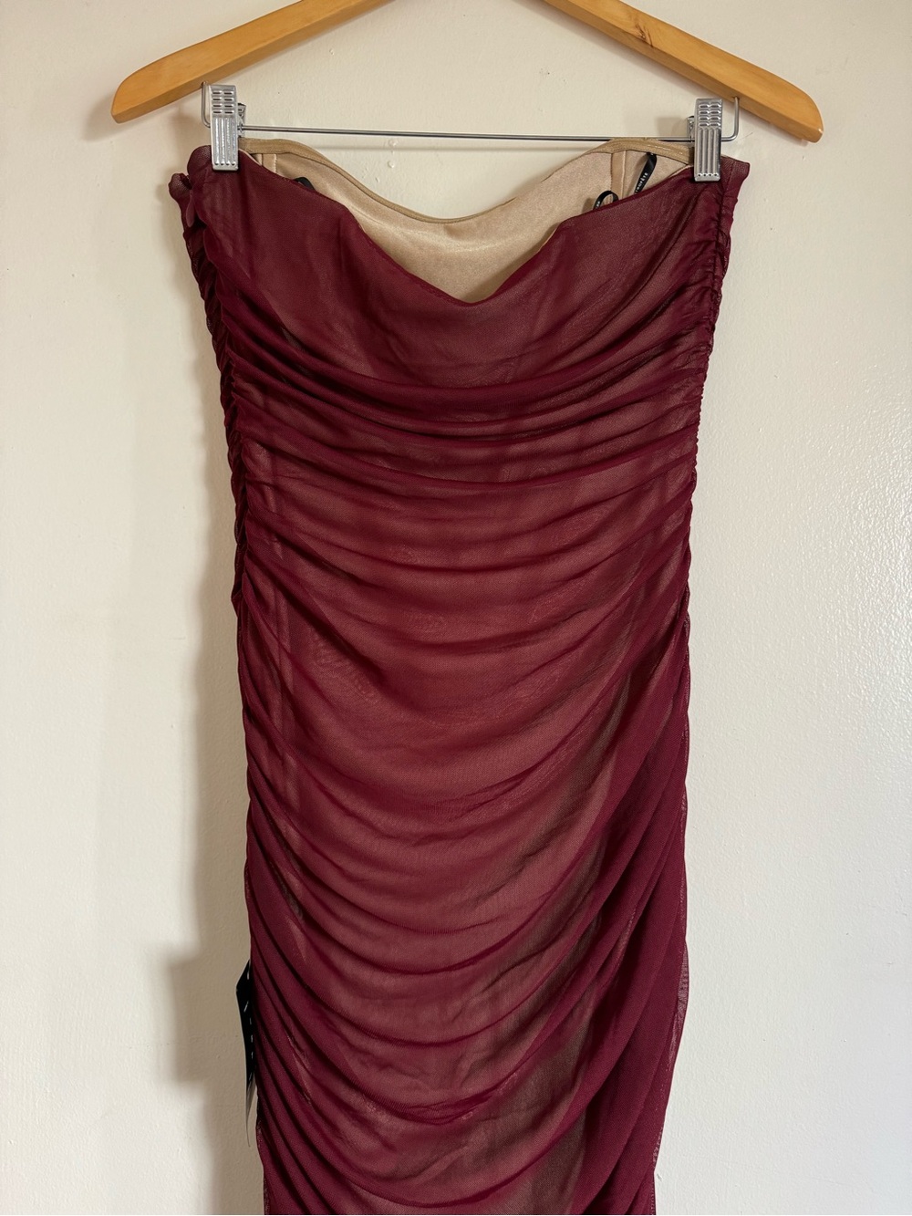 Retrofete Gold Satin Dress with Burgundy Accent - Picture 5 of 7